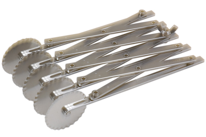 [SR-153110] PASTRY CUTTER FLUTED/SERRATED ø55mm 5-row